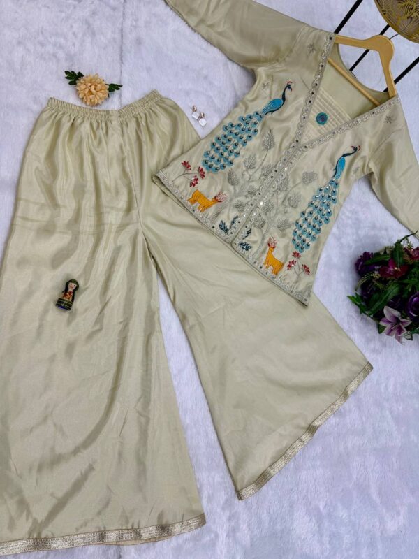 ✨ Royal Peacock Mirror-Work Co-Ord Set with Palazzo – Exclusive Embroidered Style 🦚👖