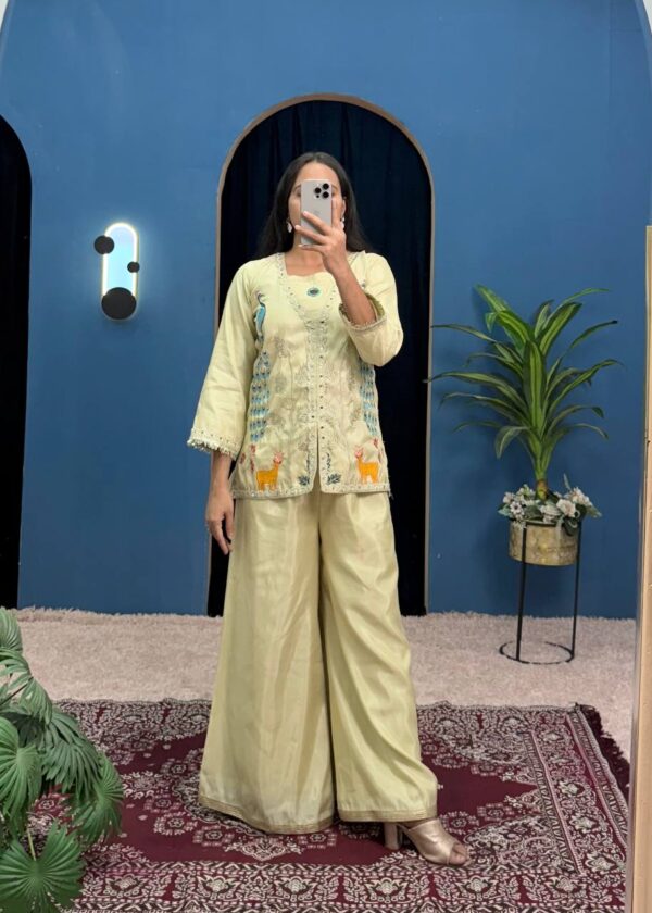 ✨ Royal Peacock Mirror-Work Co-Ord Set with Palazzo – Exclusive Embroidered Style 🦚👖