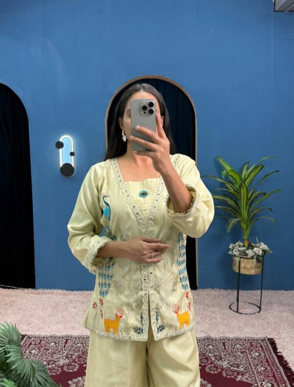 ✨ Royal Peacock Mirror-Work Co-Ord Set with Palazzo – Exclusive Embroidered Style 🦚👖