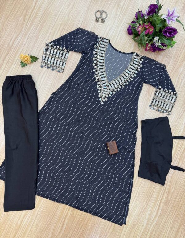 ✨ GlamShine Mirror Work Indo-Western 3-Piece Set – Kurti, Pant & Blouse Combo 👗💫