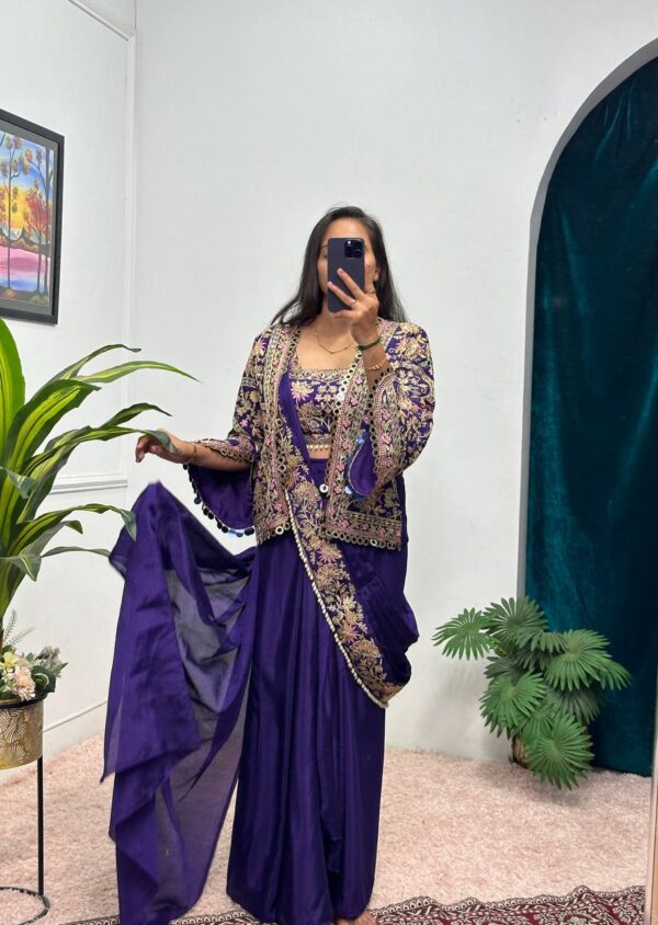 🛍️ Royal Drape Charm – Indo-Western Embroidered Koti Saree Set ✨👑