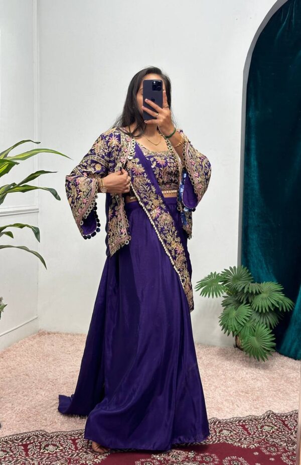 🛍️ Royal Drape Charm – Indo-Western Embroidered Koti Saree Set ✨👑