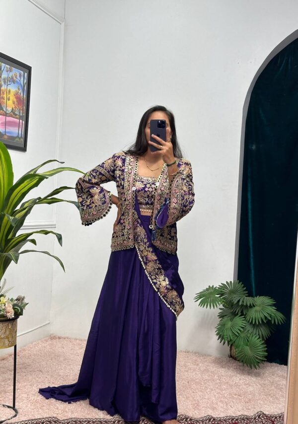 🛍️ Royal Drape Charm – Indo-Western Embroidered Koti Saree Set ✨👑