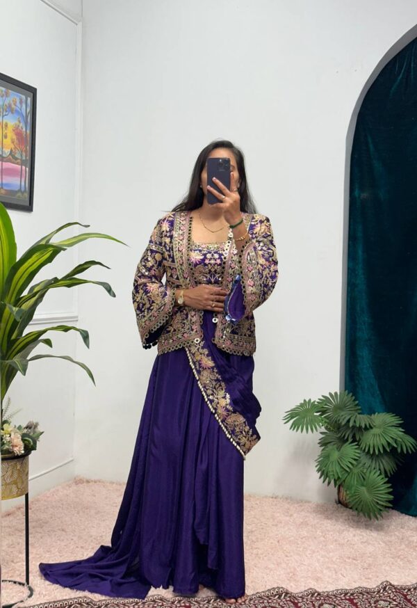 🛍️ Royal Drape Charm – Indo-Western Embroidered Koti Saree Set ✨👑