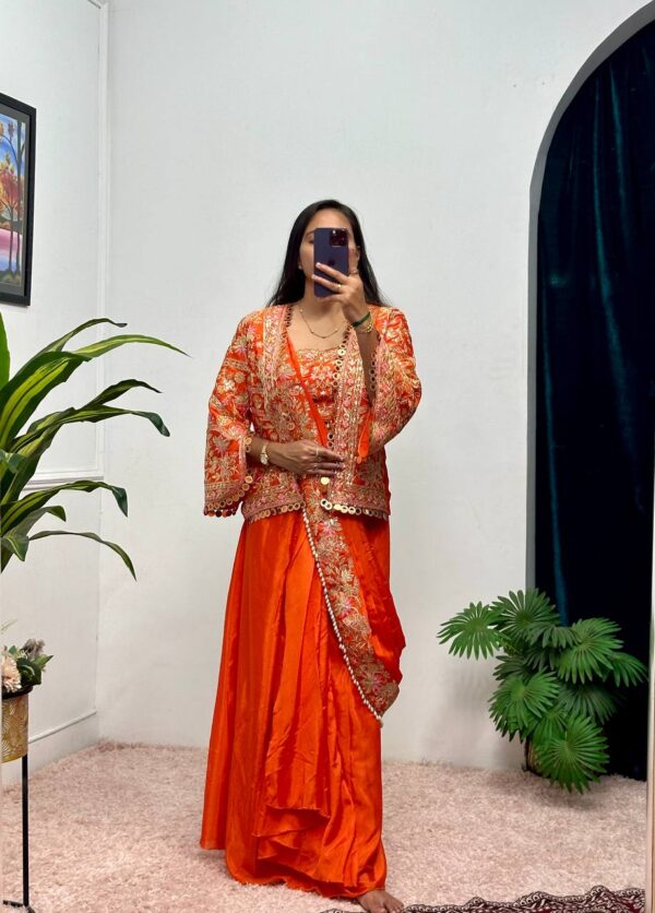 🛍️ Royal Drape Charm – Indo-Western Embroidered Koti Saree Set ✨👑