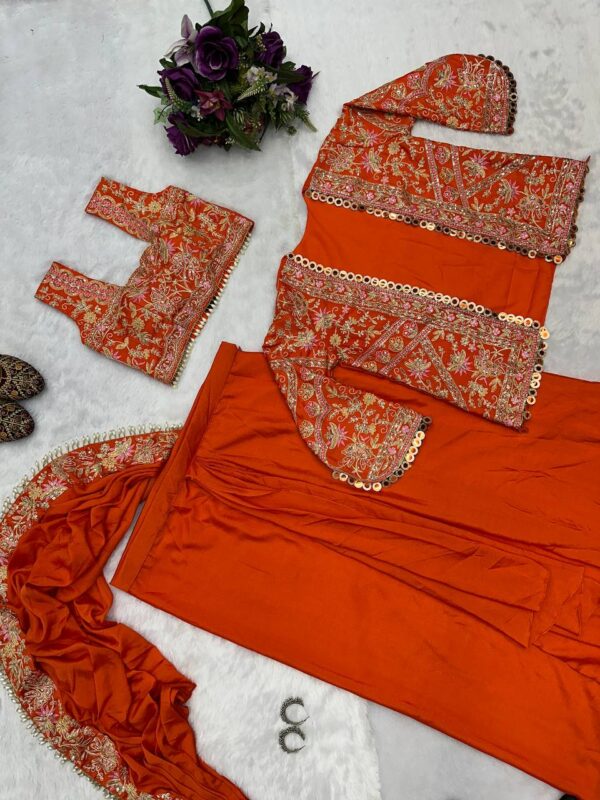 🛍️ Royal Drape Charm – Indo-Western Embroidered Koti Saree Set ✨👑