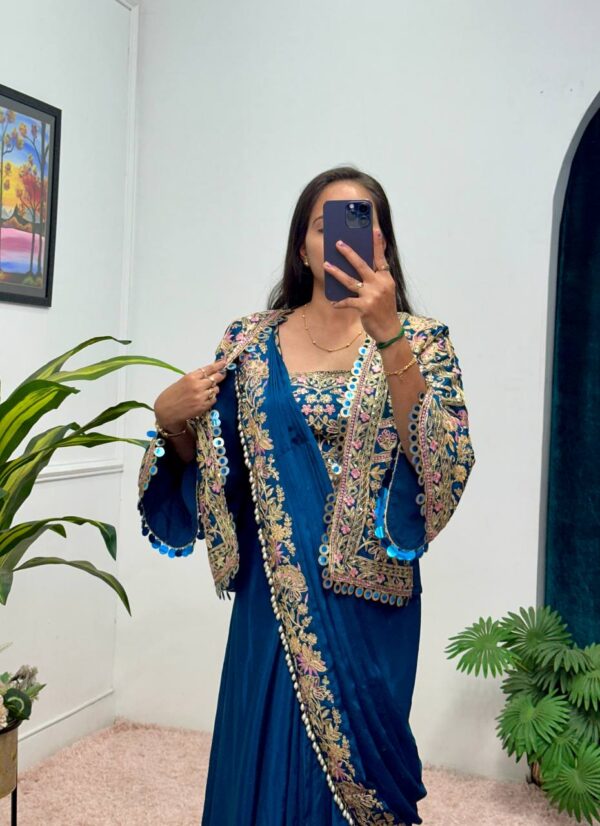 🛍️ Royal Drape Charm – Indo-Western Embroidered Koti Saree Set ✨👑