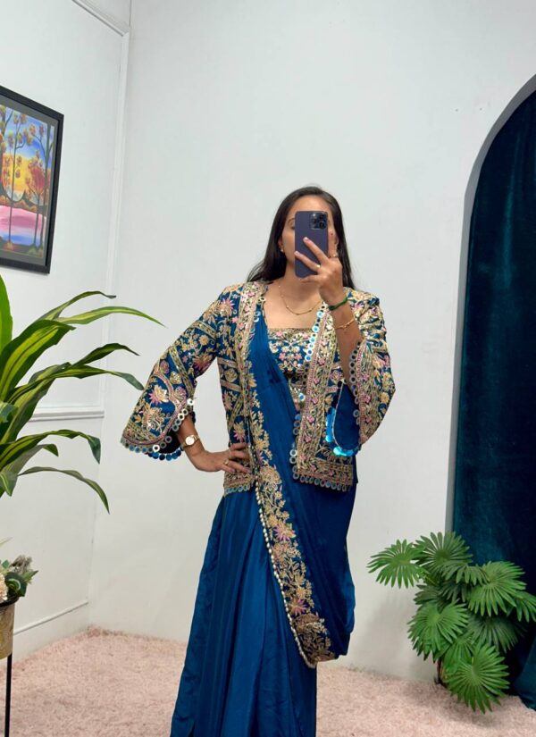 🛍️ Royal Drape Charm – Indo-Western Embroidered Koti Saree Set ✨👑