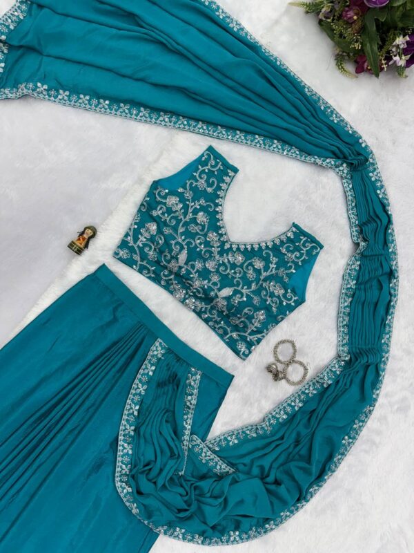 💃 Elegant Embroidered Indo-Western Lehenga Saree ✨